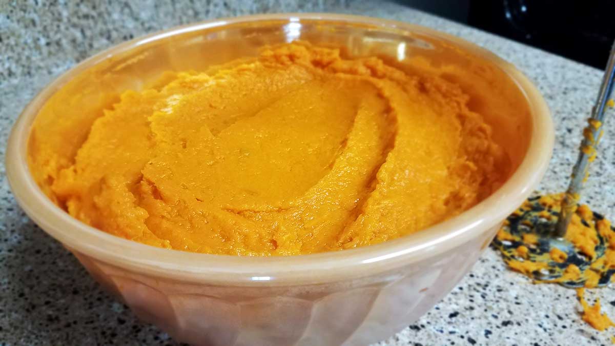 Making sweet potato puree