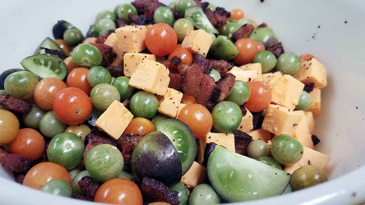 Green tomatoes, chaddar cheese, smoked bacon filling
