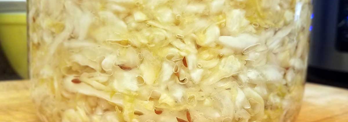 Fermented sauerkraut with caraway